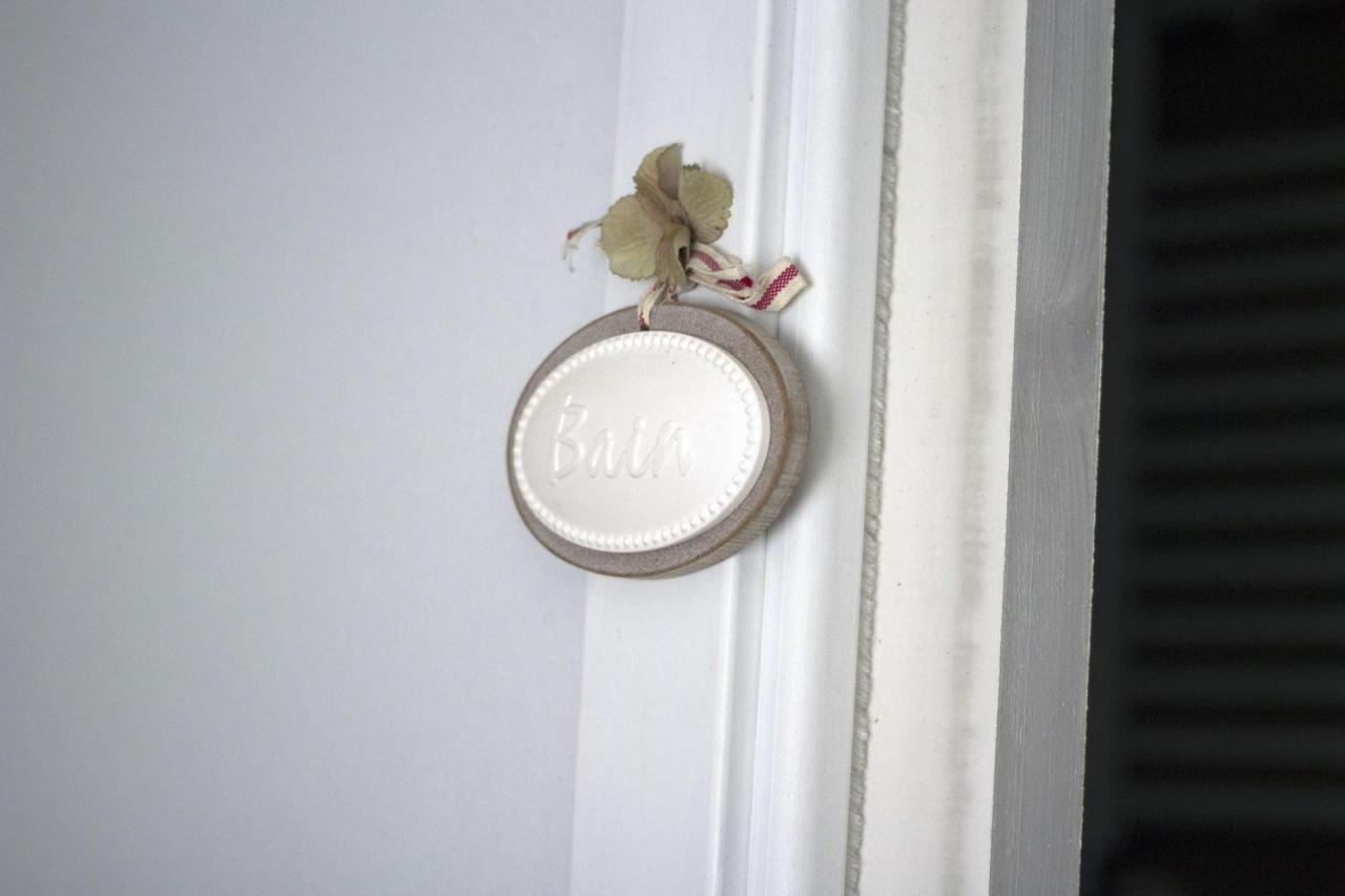 La Dimora Di Artemide Bed & Breakfast นิเคลิโน ภายนอก รูปภาพ